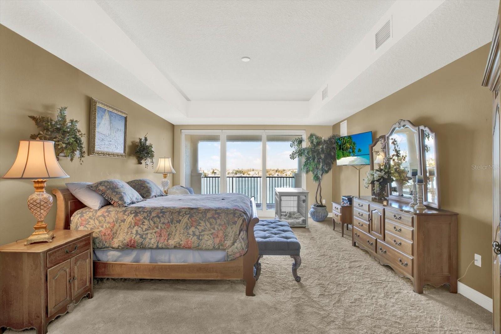 LA BAHIA CONDO - Residential