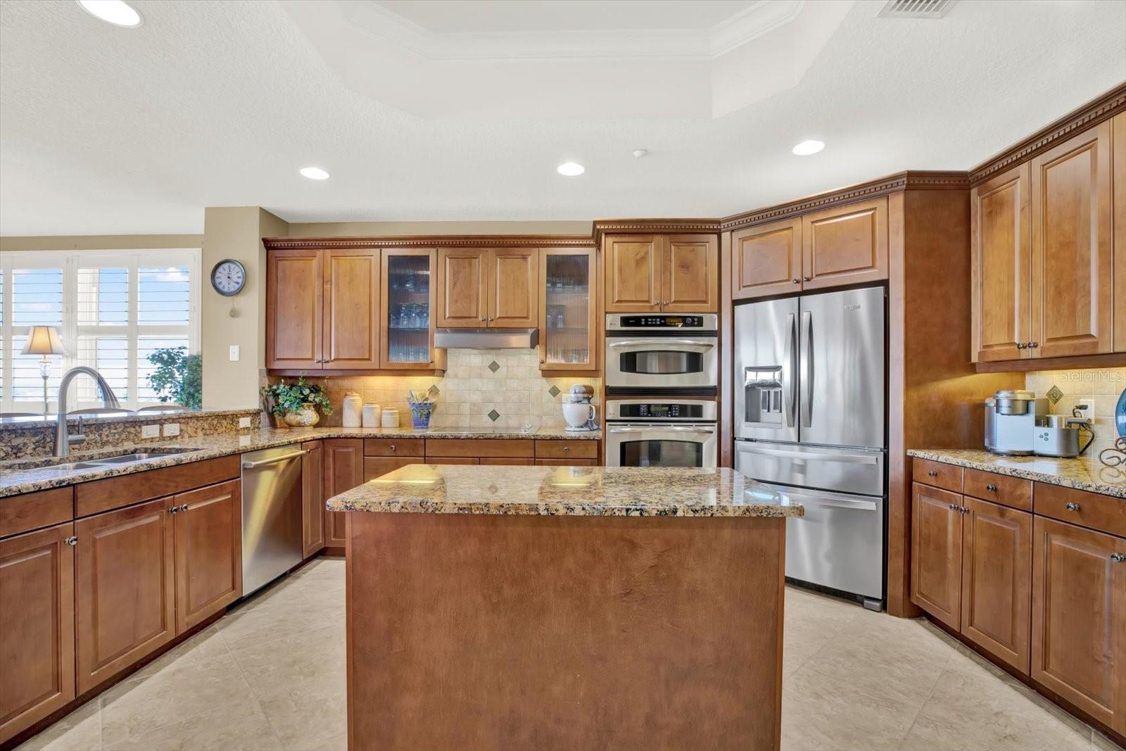 LA BAHIA CONDO - Residential