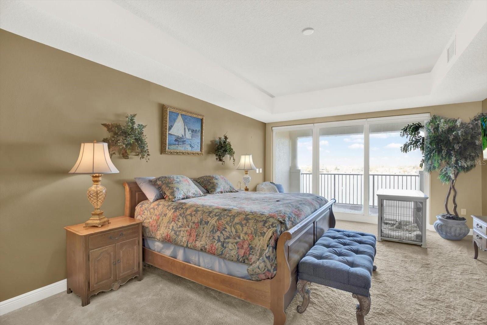 LA BAHIA CONDO - Residential