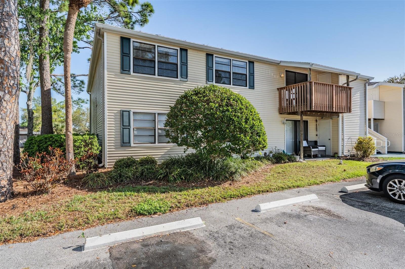 THE GARDENS OF FOREST LAKES CONDO - Residential