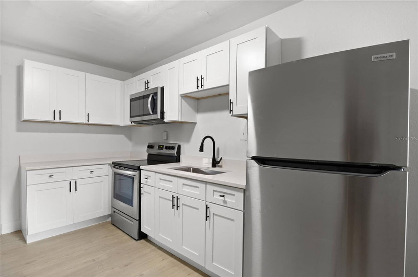 KNOLLWOOD REP - Residential Income