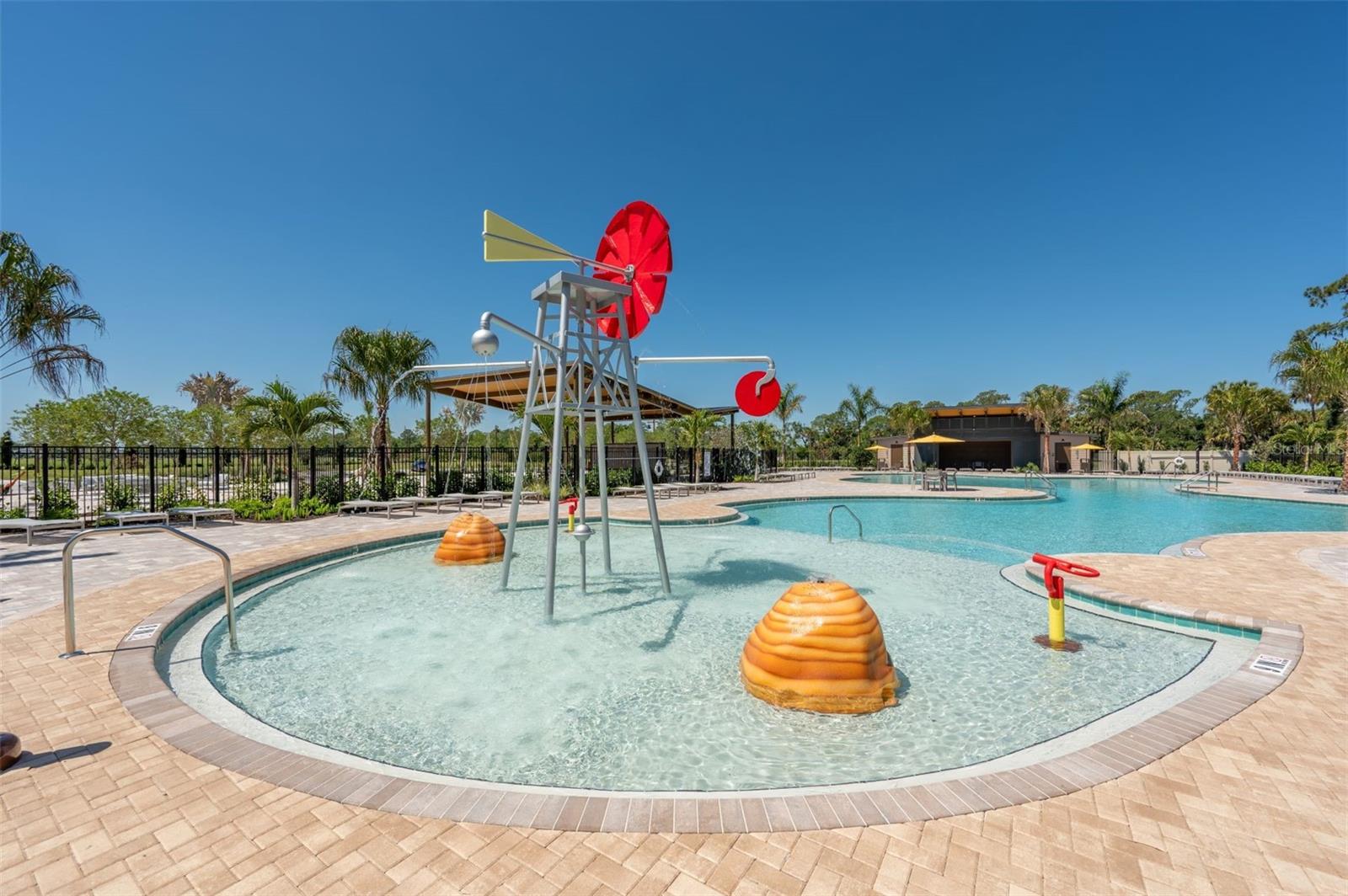 OAKFIELD LAKES - Residential