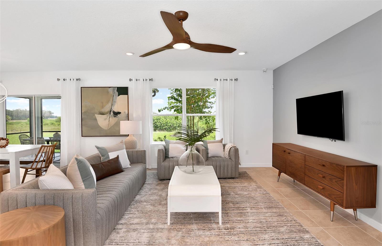 OAKFIELD LAKES - Residential