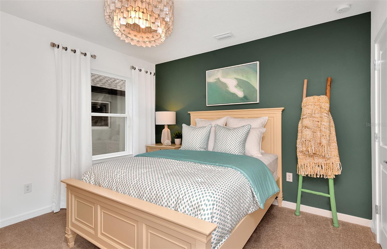 OAKFIELD LAKES - Residential