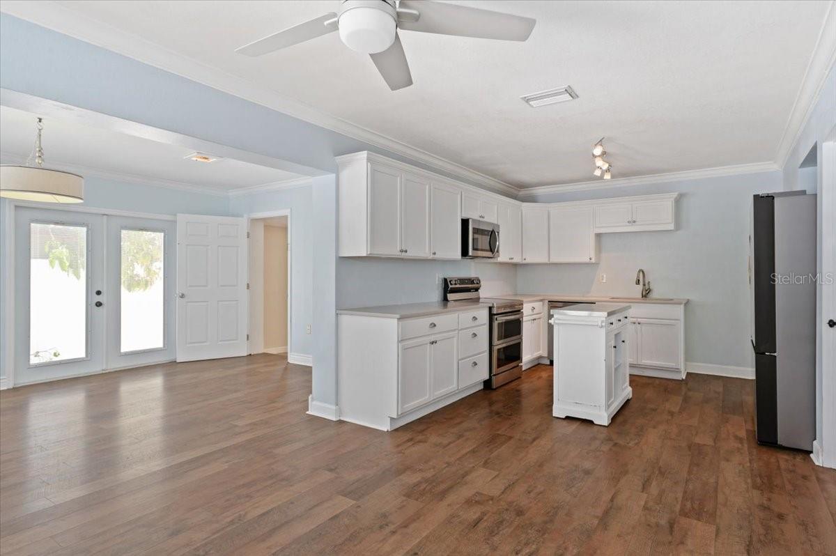 ACREAGE - Residential