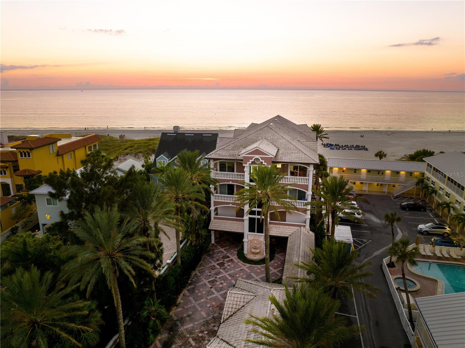 CASABLANCA ON THE BEACH CONDO - Residential