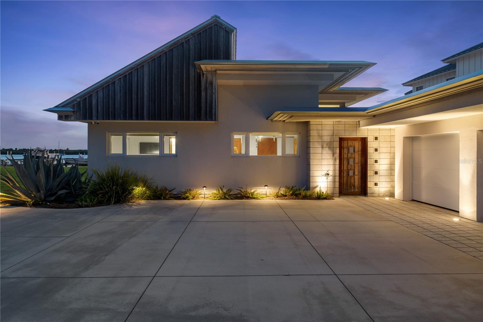 CHANNEL VIEW - Residential