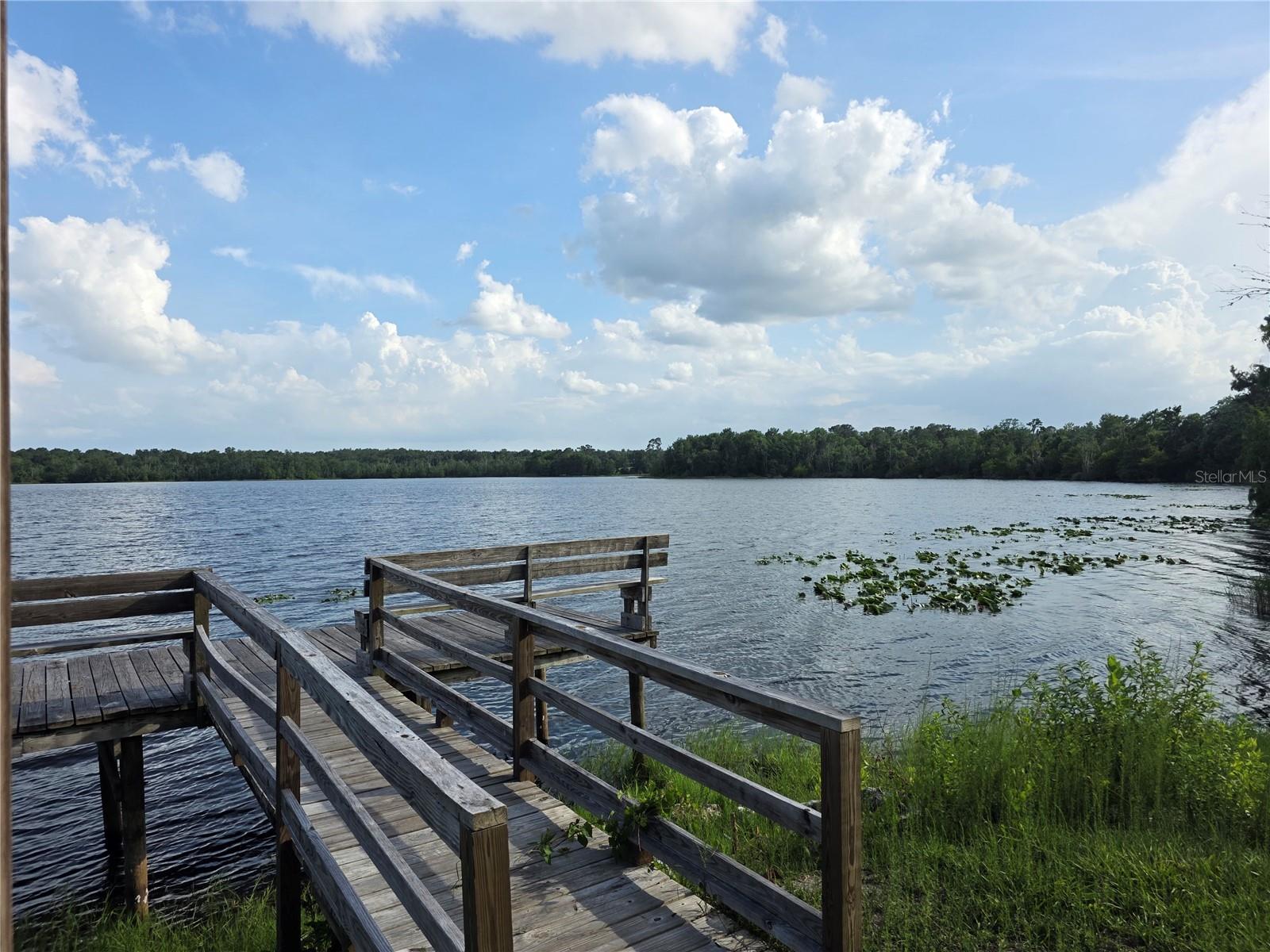 LAKE & FOREST CLUB - Residential