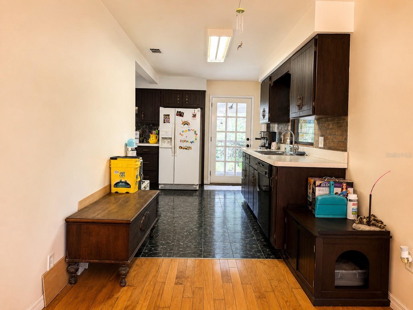 LAKE & FOREST CLUB - Residential