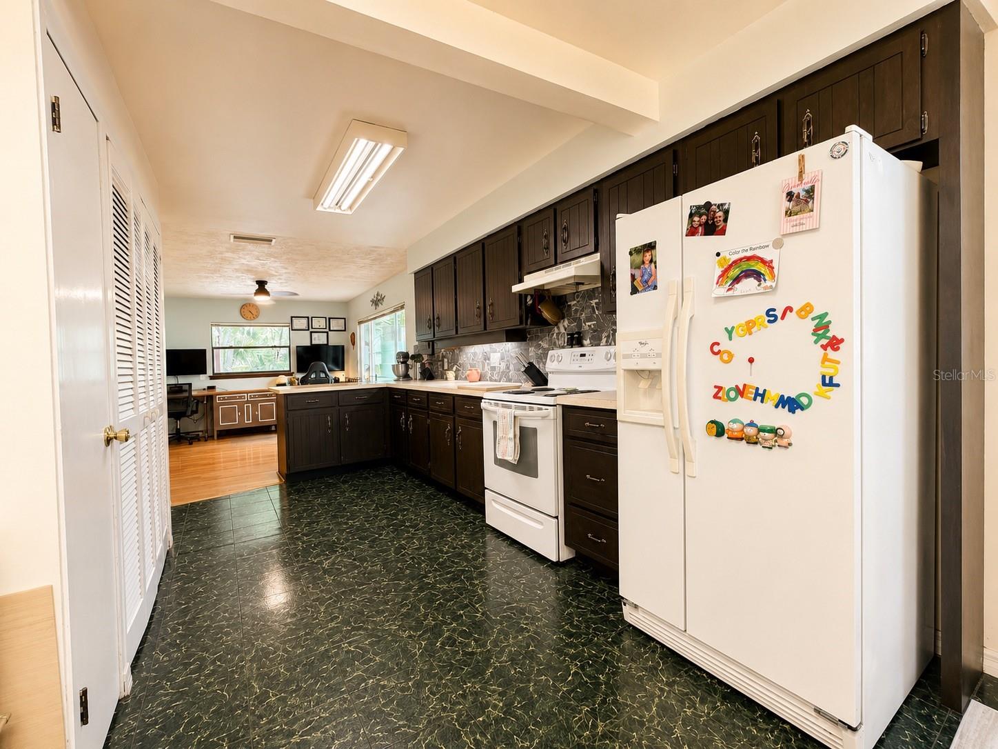 LAKE & FOREST CLUB - Residential
