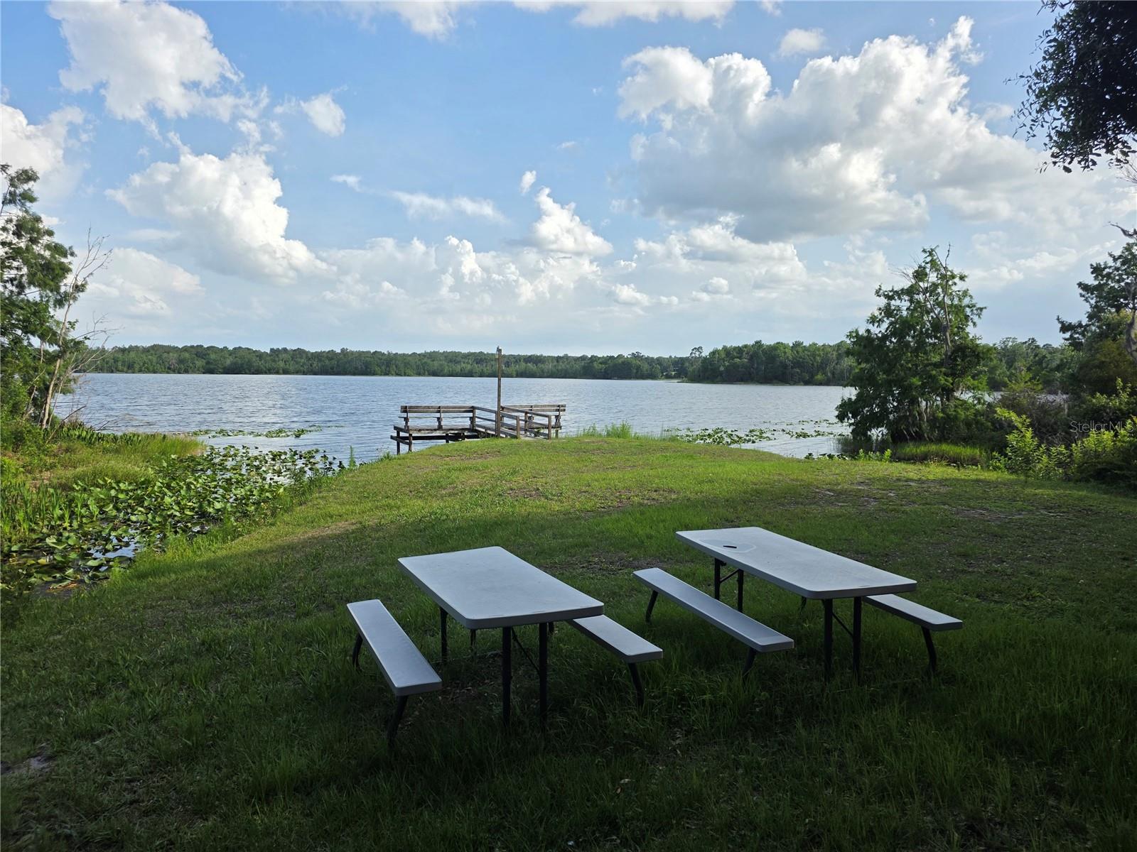 LAKE & FOREST CLUB - Residential