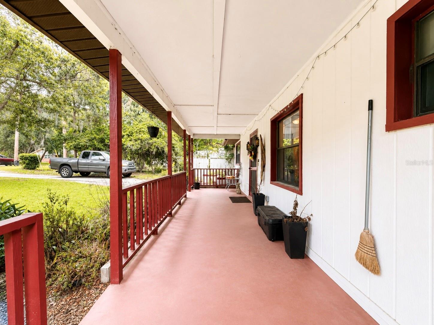 LAKE & FOREST CLUB - Residential