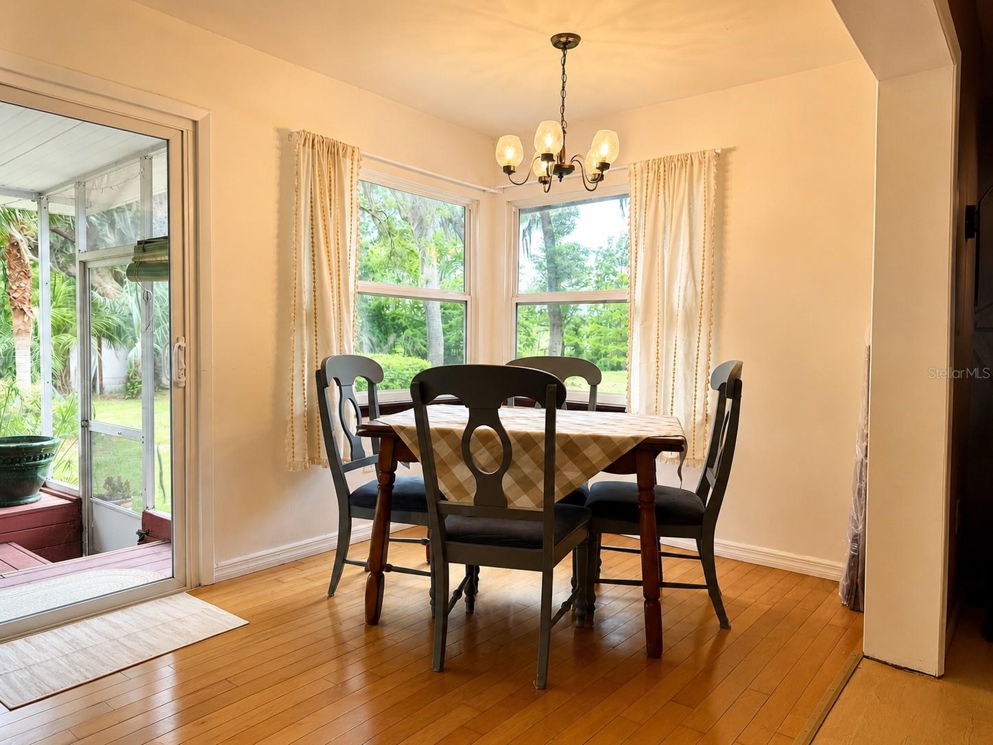 LAKE & FOREST CLUB - Residential