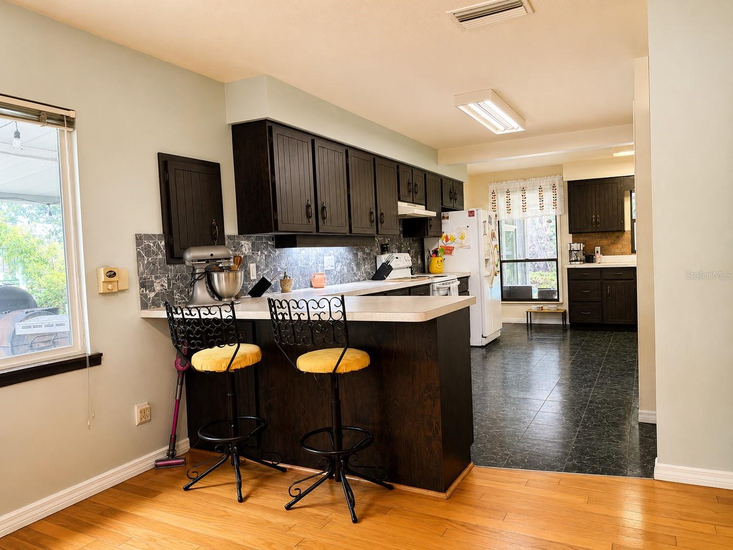LAKE & FOREST CLUB - Residential