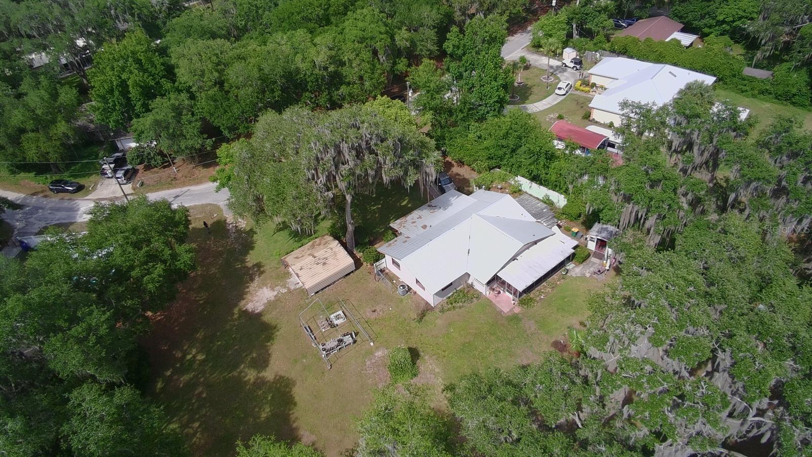 LAKE & FOREST CLUB - Residential
