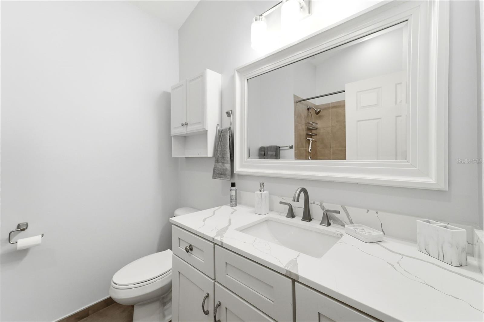 WOODMERE UN 02 - Residential