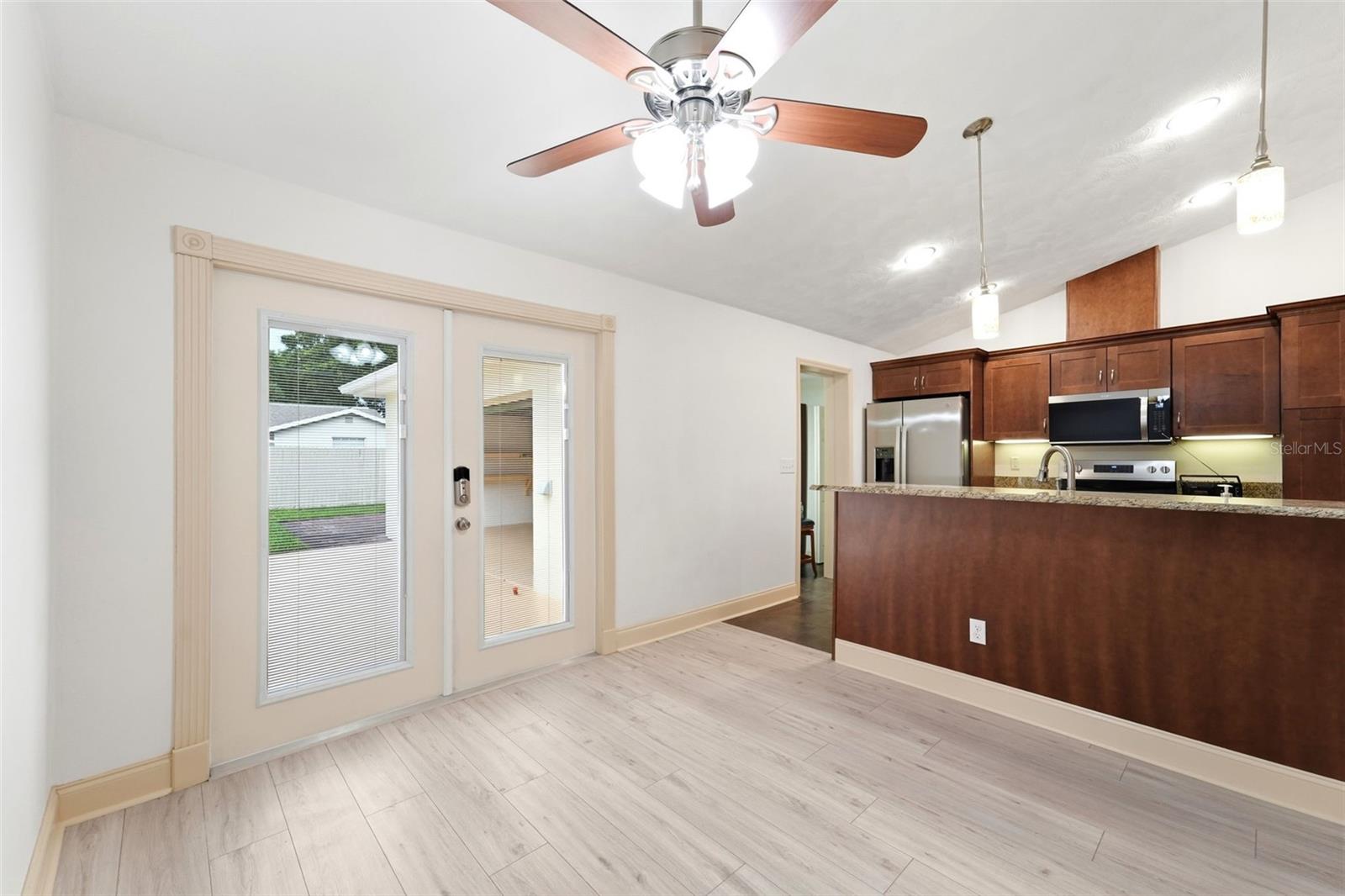 WOODMERE UN 02 - Residential