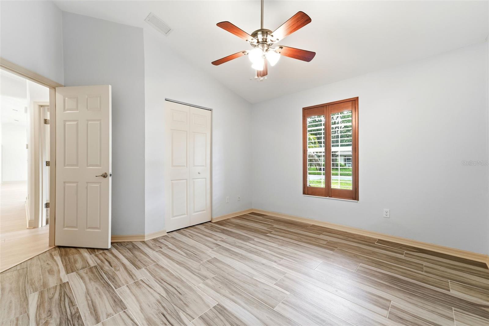 WOODMERE UN 02 - Residential