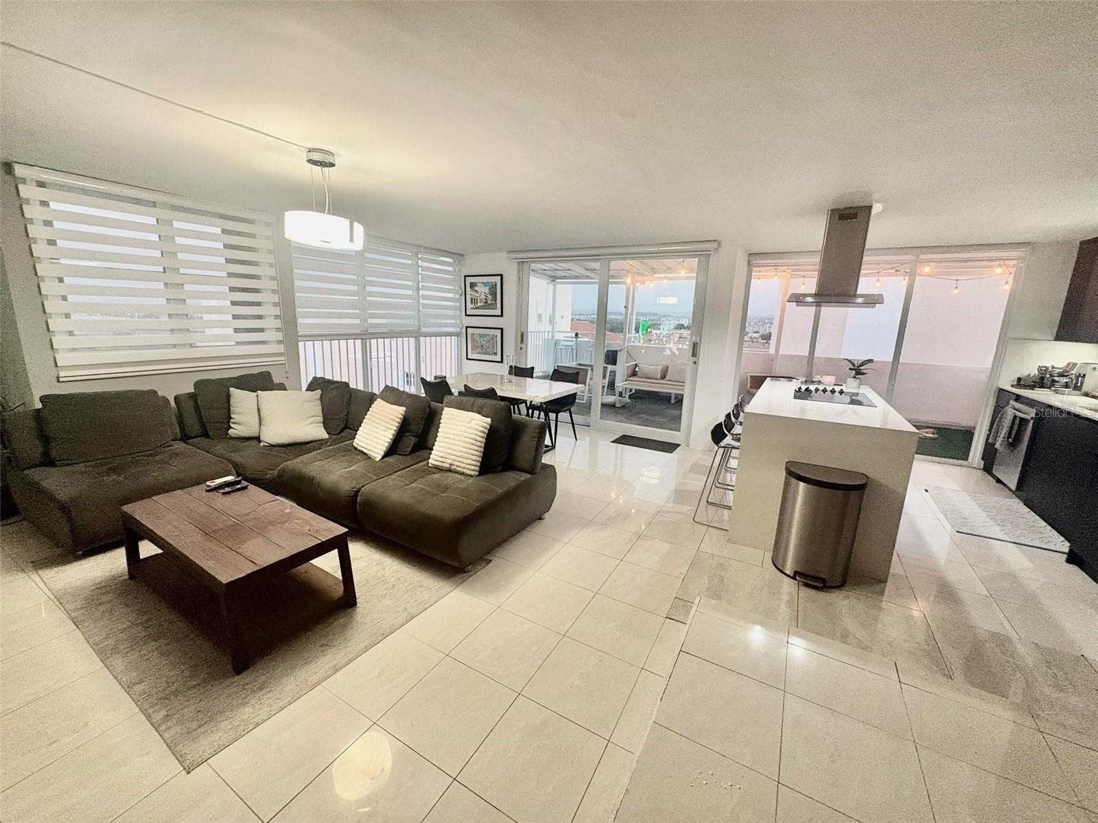 LOS PINOS COUNCIL OF OWNERS - Residential