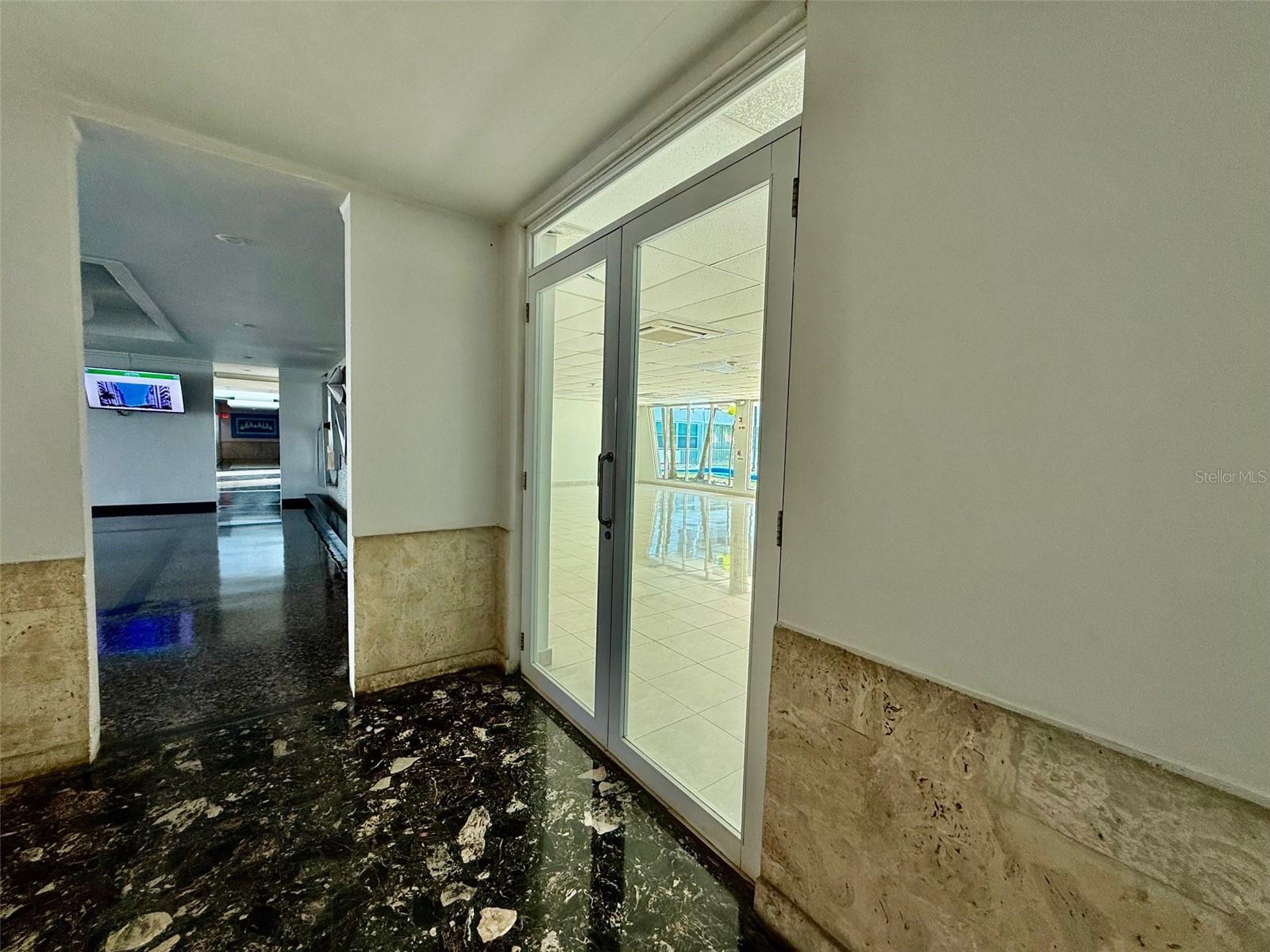 LOS PINOS COUNCIL OF OWNERS - Residential