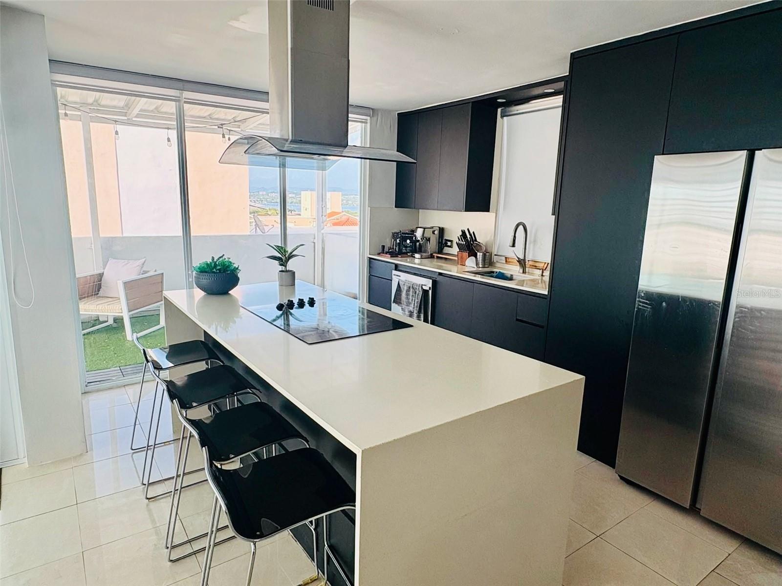 LOS PINOS COUNCIL OF OWNERS - Residential