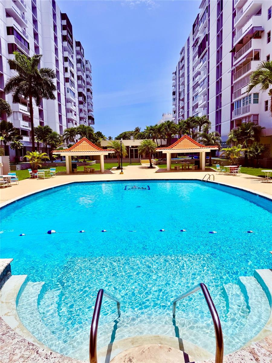 LOS PINOS COUNCIL OF OWNERS - Residential