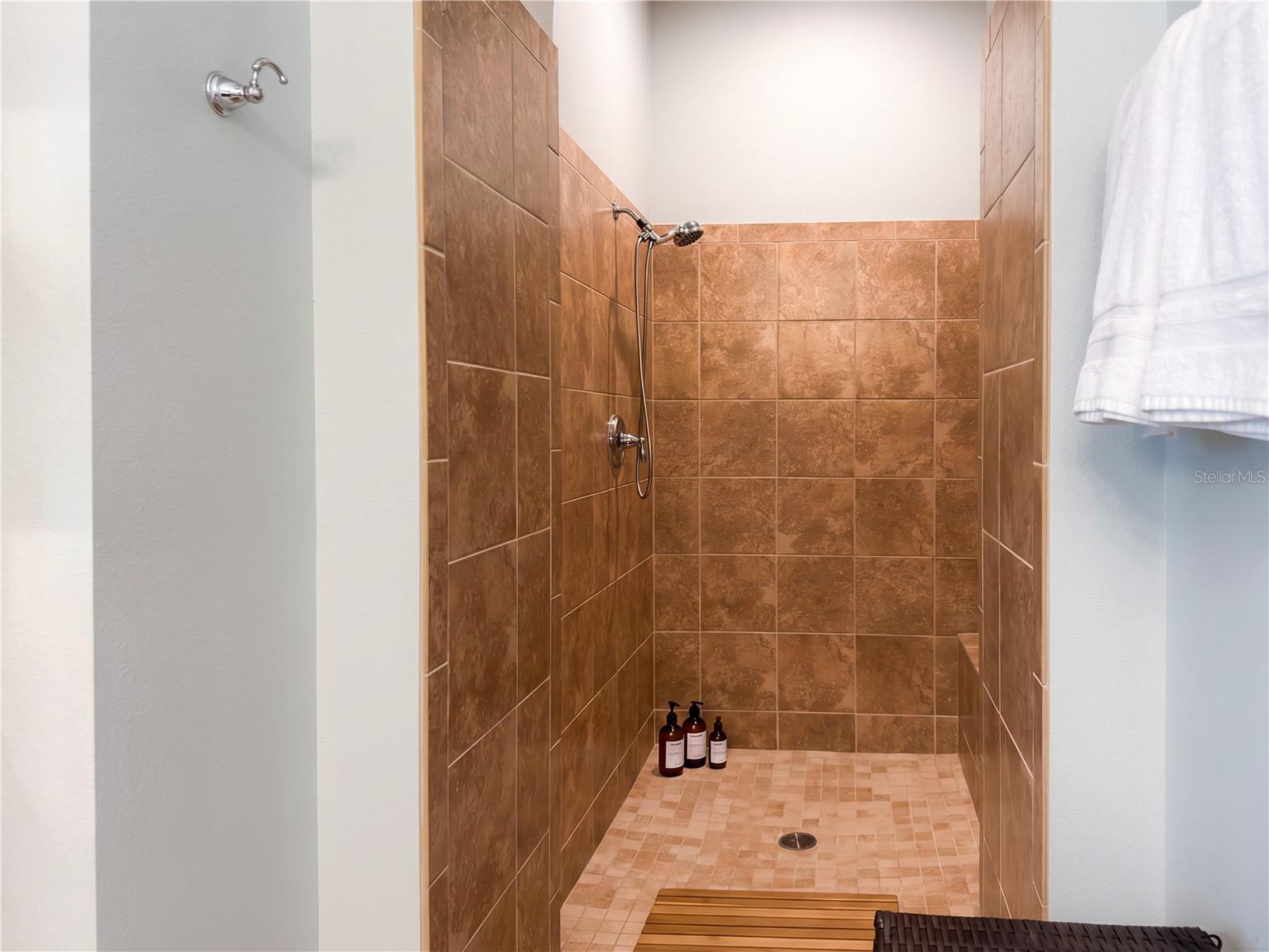 BASSET CREEK ESTATES PH 1 - Residential
