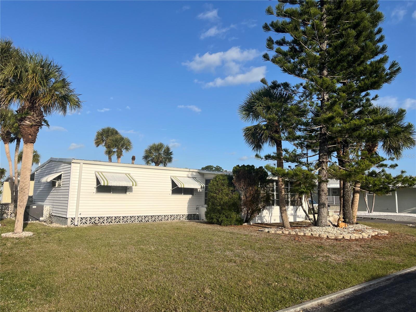VENICE ISLE - Residential
