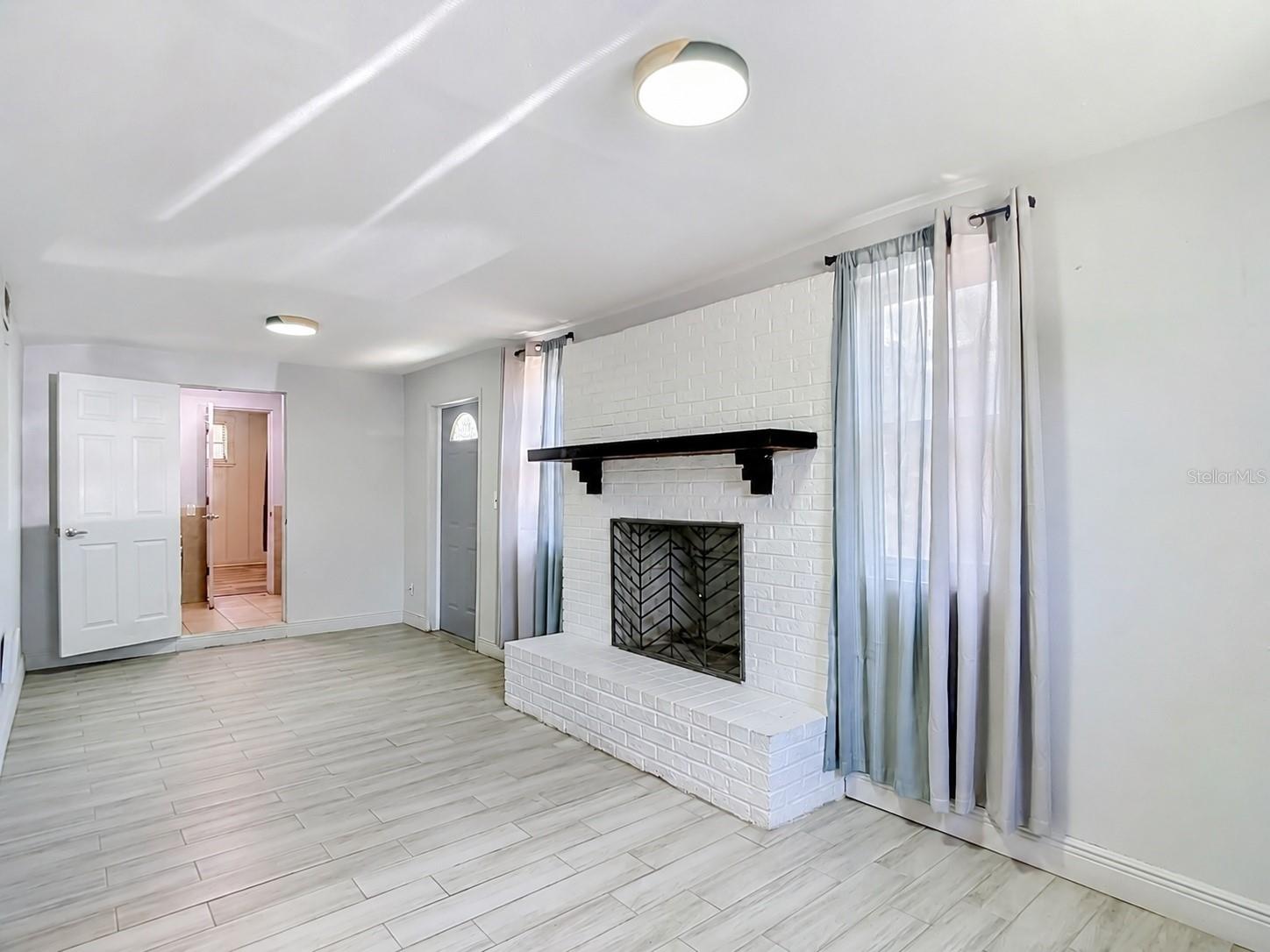 JOHN H DREWS FIRST EXT - Residential