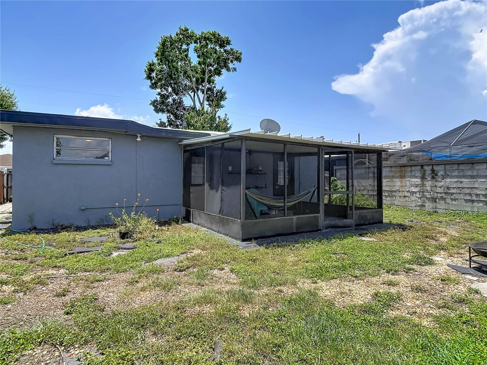 JOHN H DREWS FIRST EXT - Residential