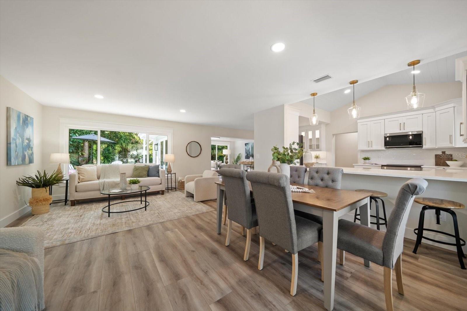 BELLEAIR ESTATES - Residential