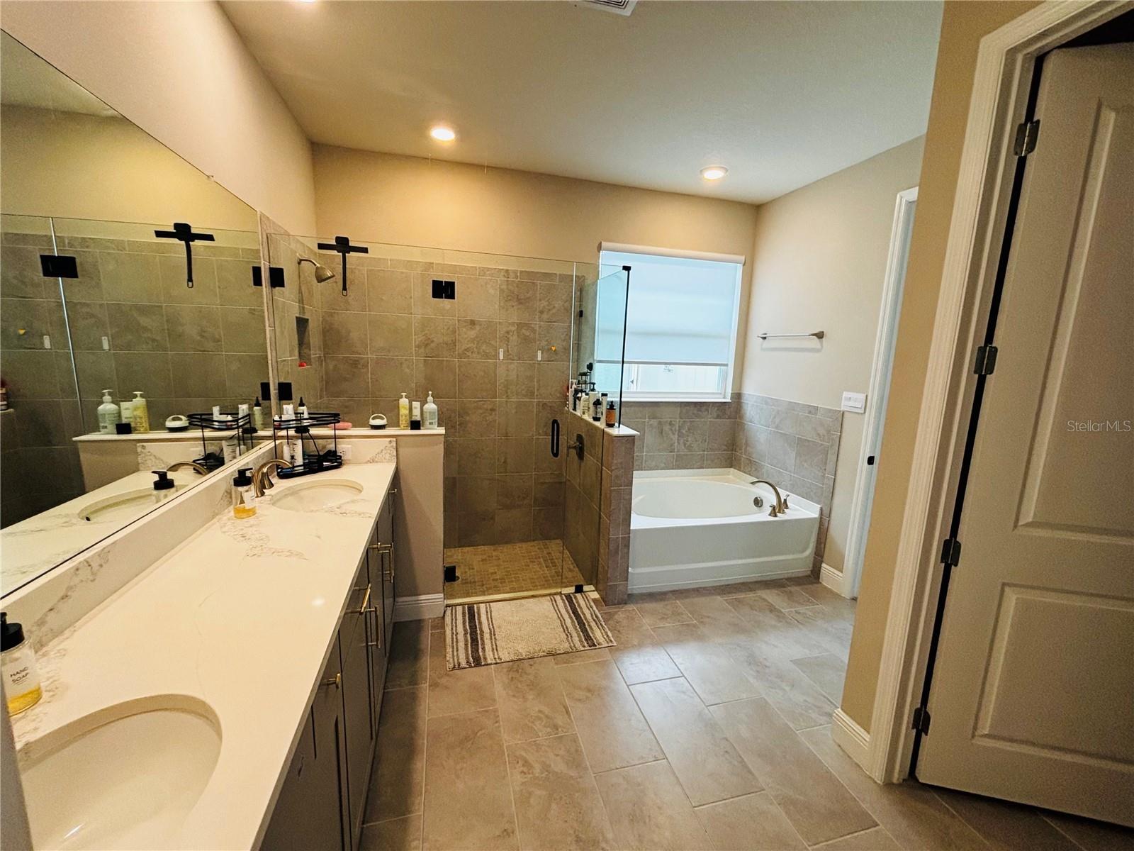 WILLOW RESERVE - Residential