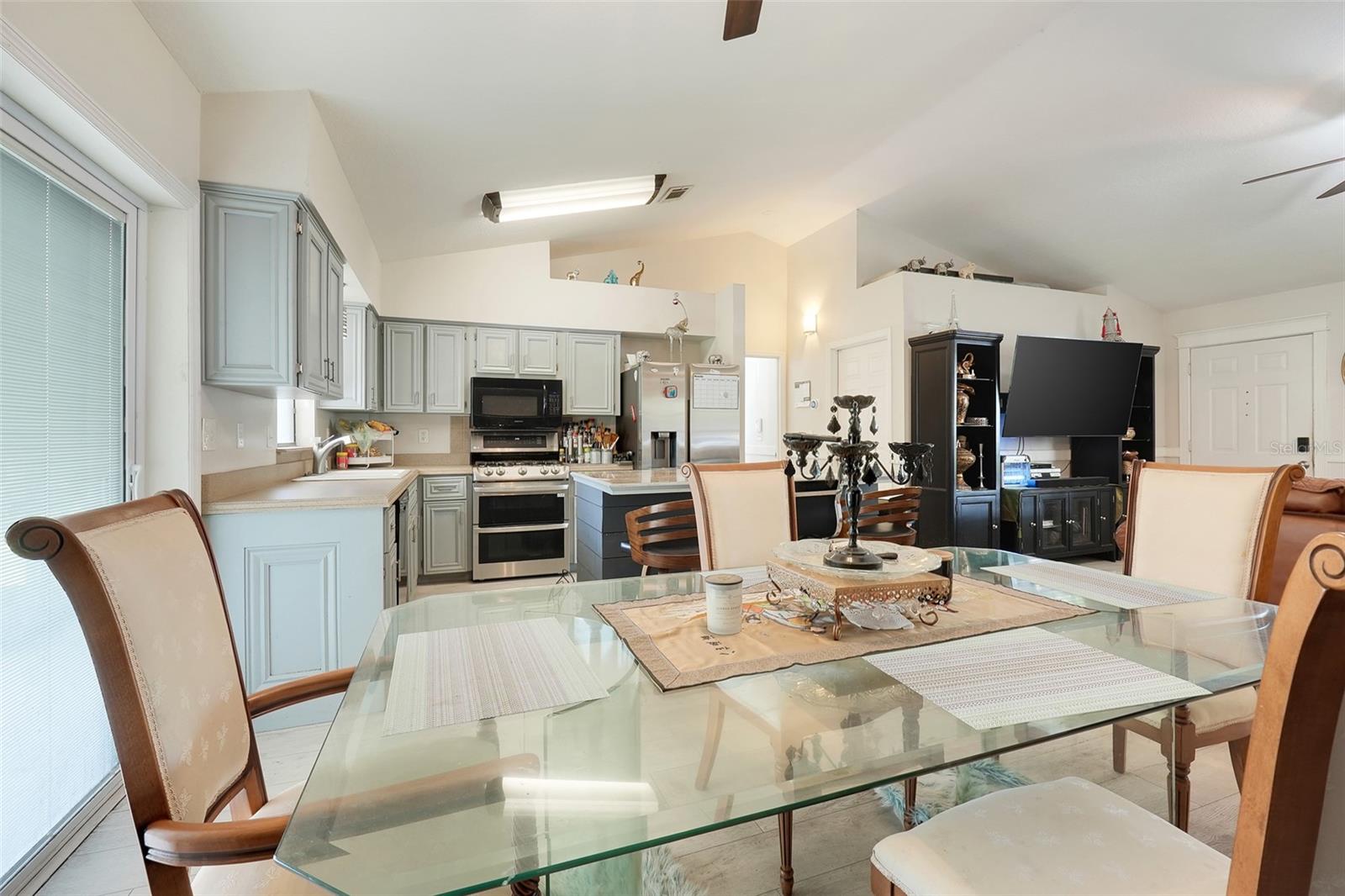 MASCOTTE TWIN OAKS SUB - Residential