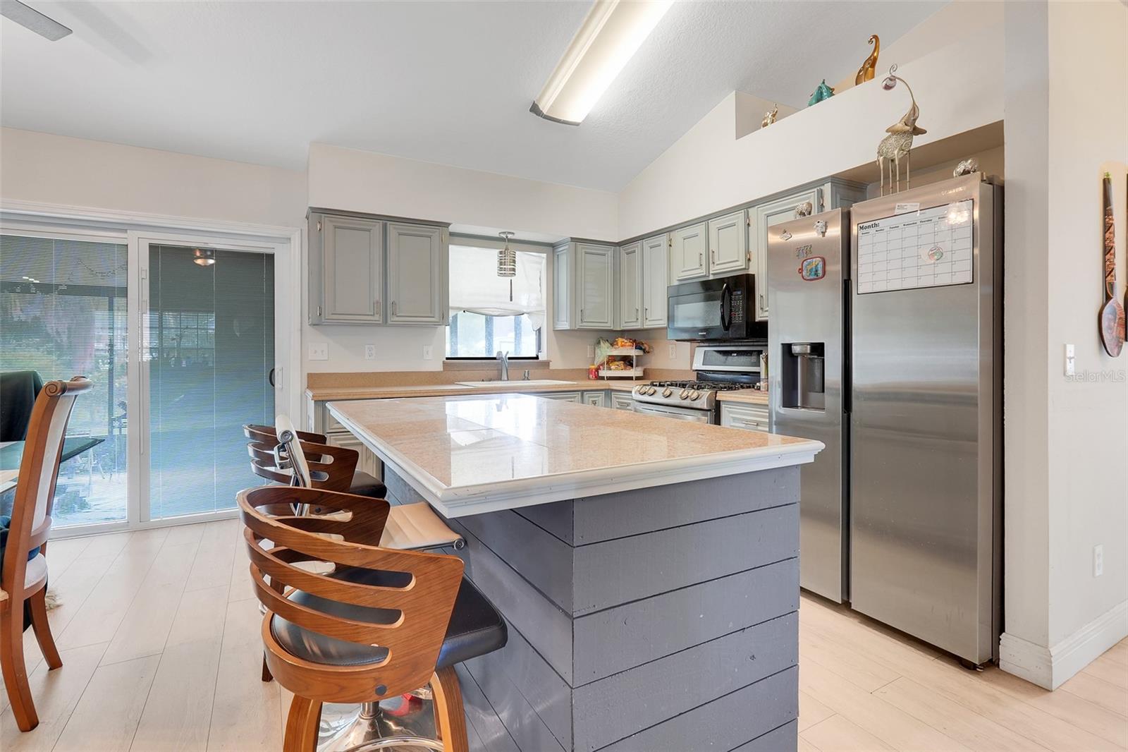 MASCOTTE TWIN OAKS SUB - Residential