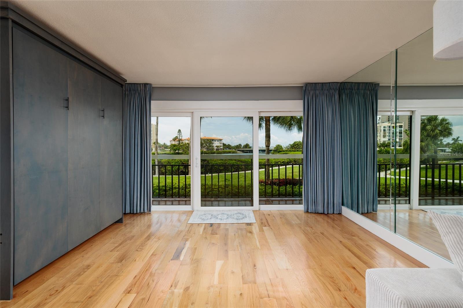 HARBOURSIDE - Residential