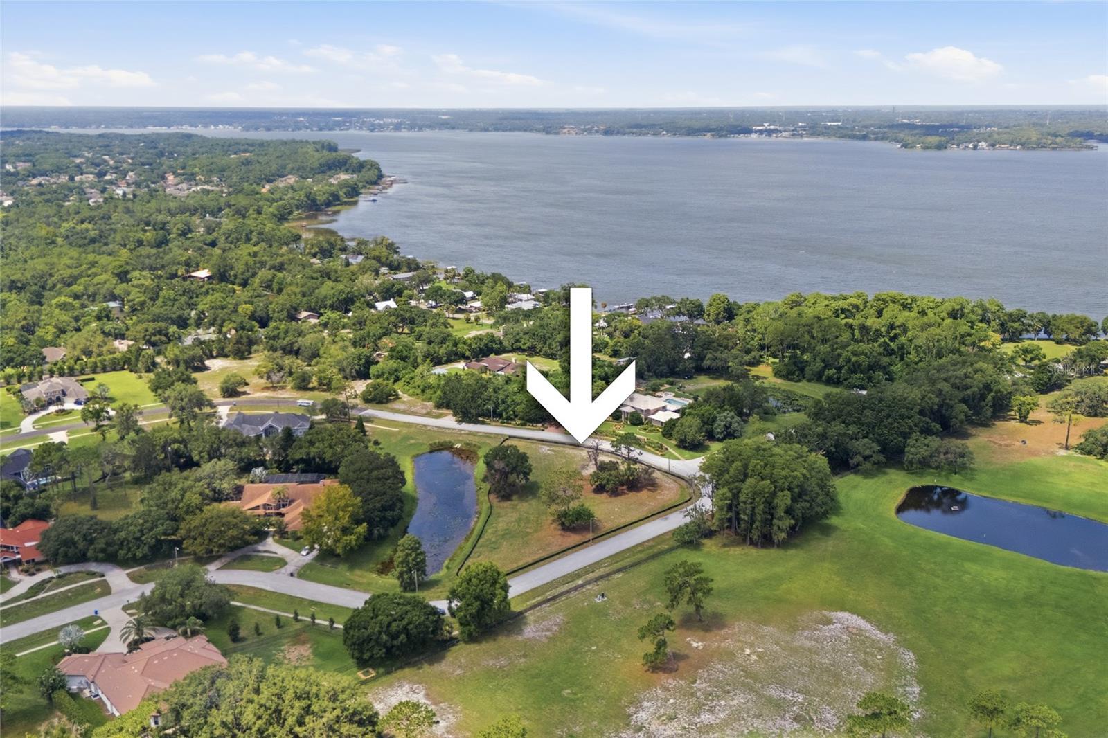 LAKEPLACE - Land