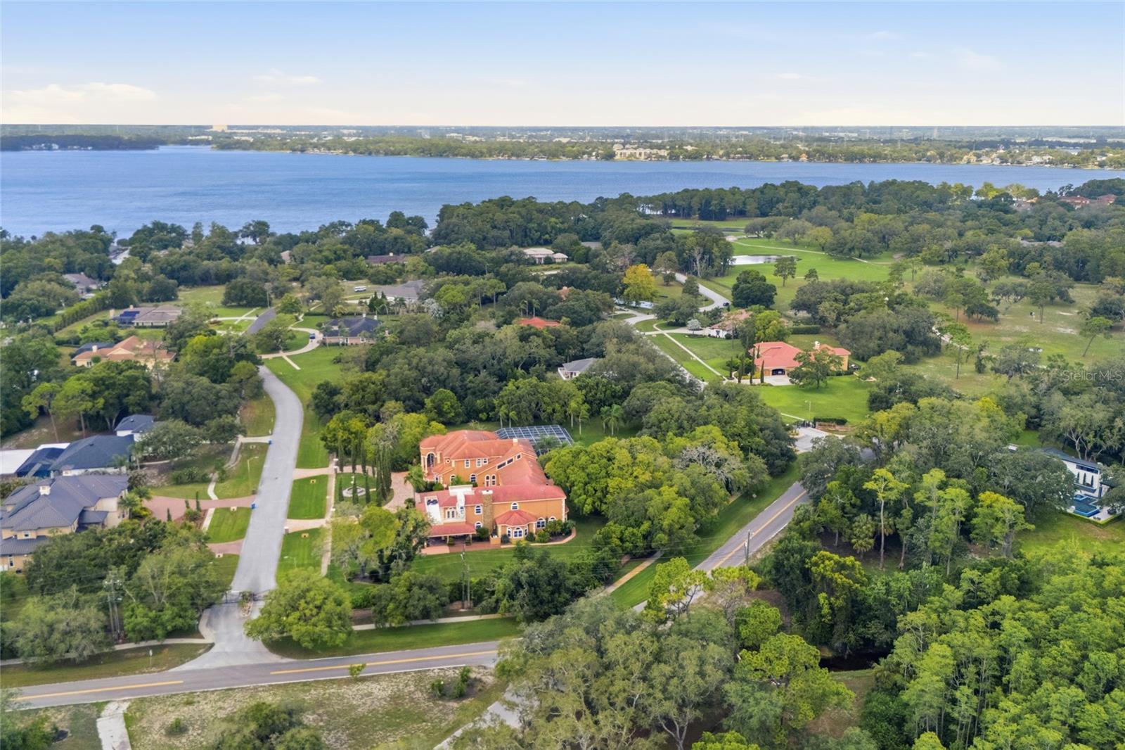 LAKEPLACE - Land