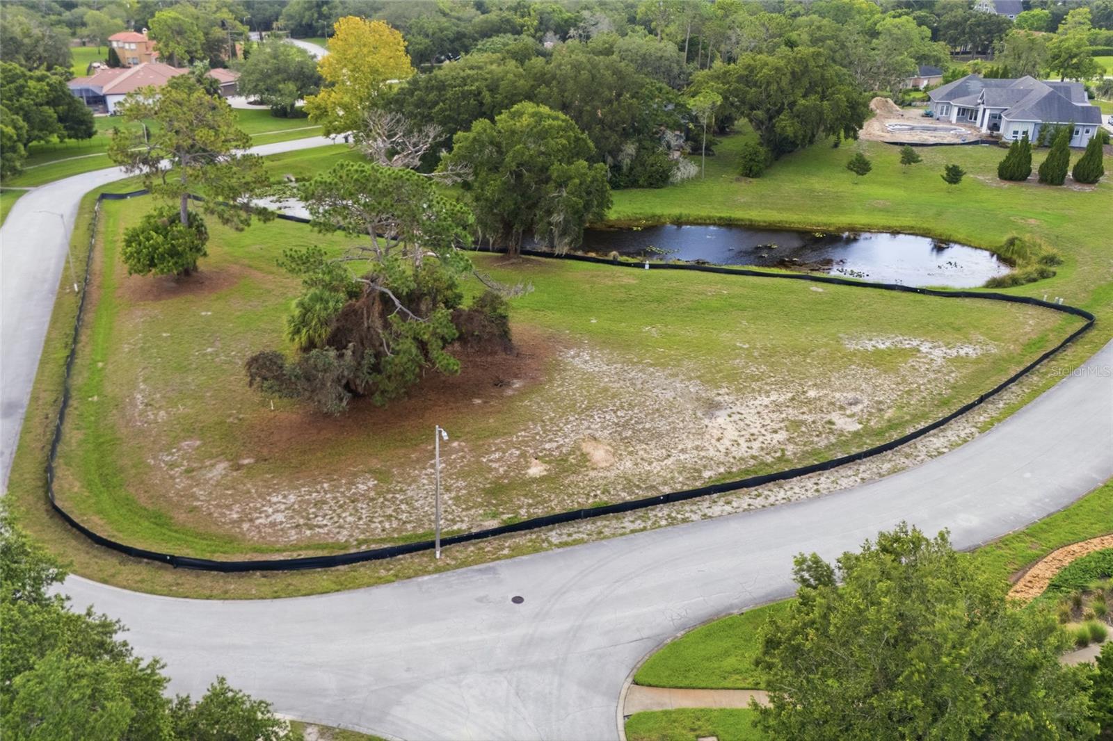 LAKEPLACE - Land