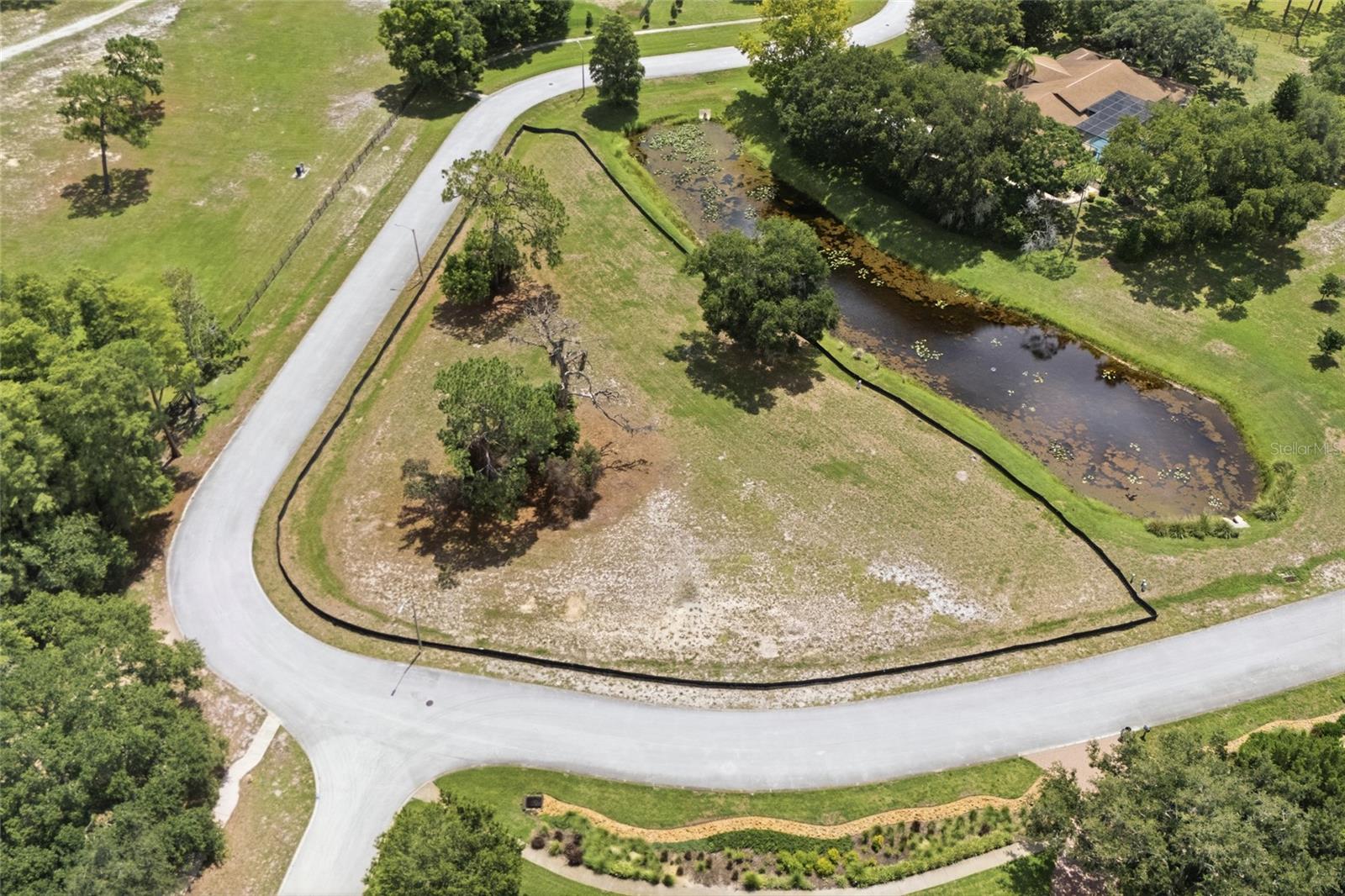 LAKEPLACE - Land