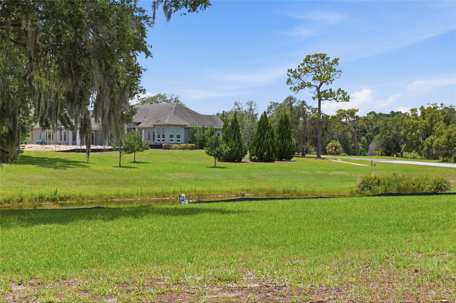 LAKEPLACE - Land