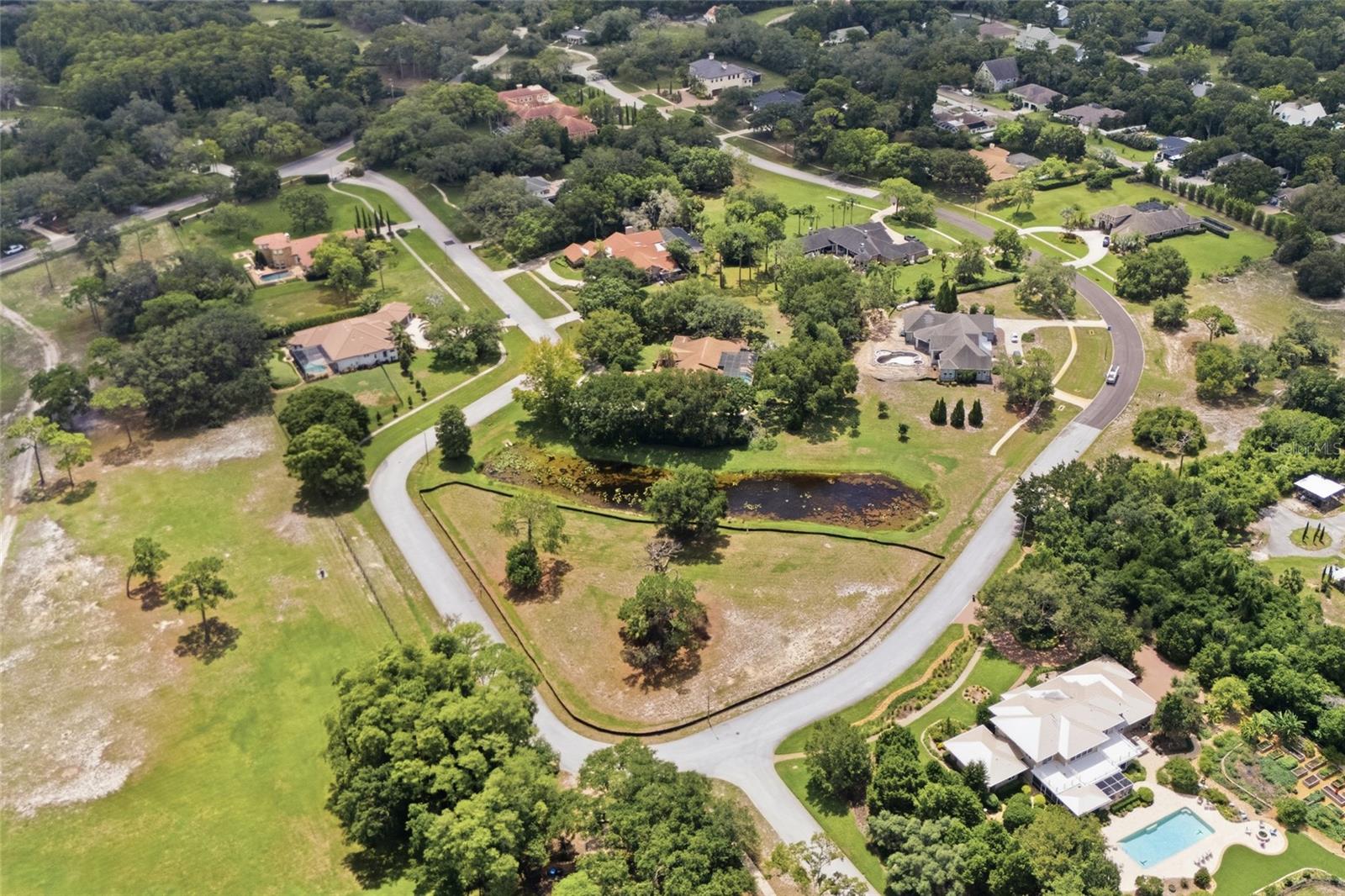 LAKEPLACE - Land