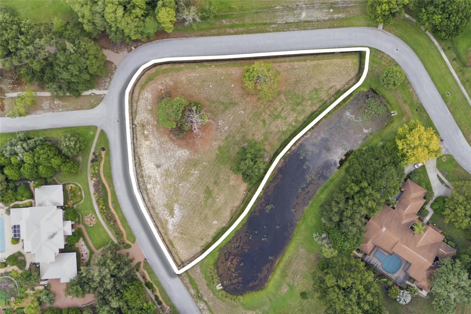 LAKEPLACE - Land