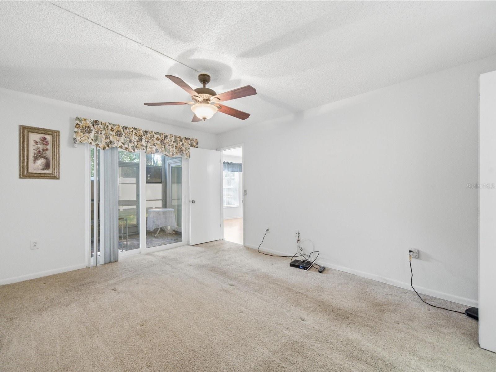 HILLSIDE CONDO - Residential