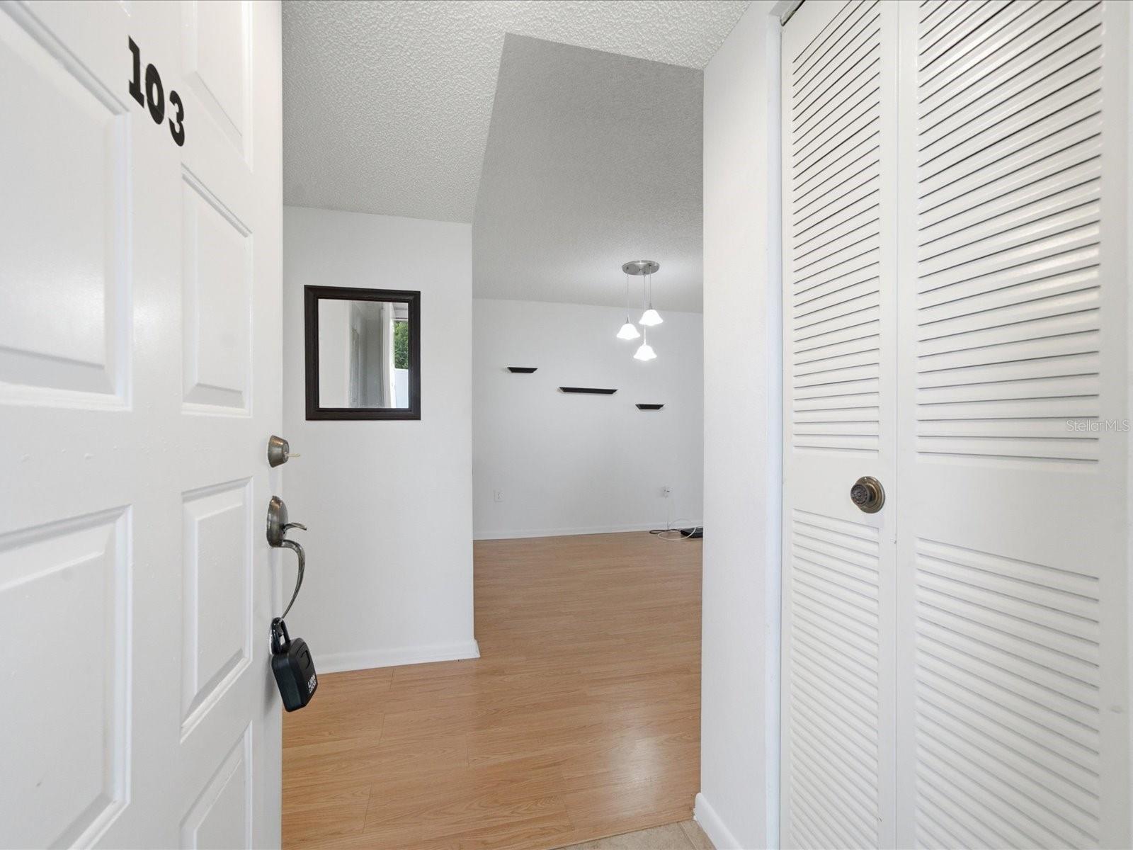 HILLSIDE CONDO - Residential