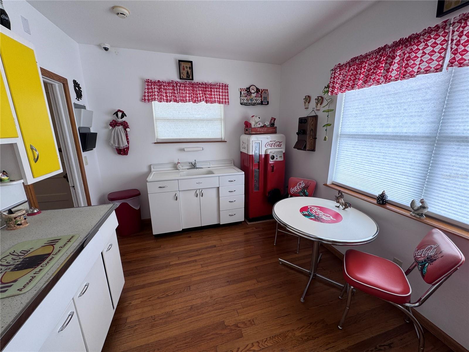 GOLDEN AGE VILLAS - Commercial Sale