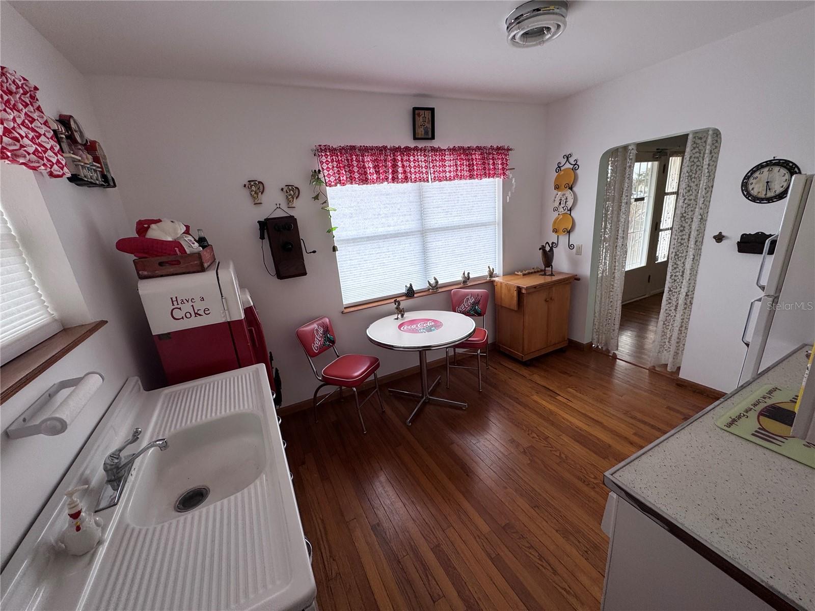 GOLDEN AGE VILLAS - Commercial Sale