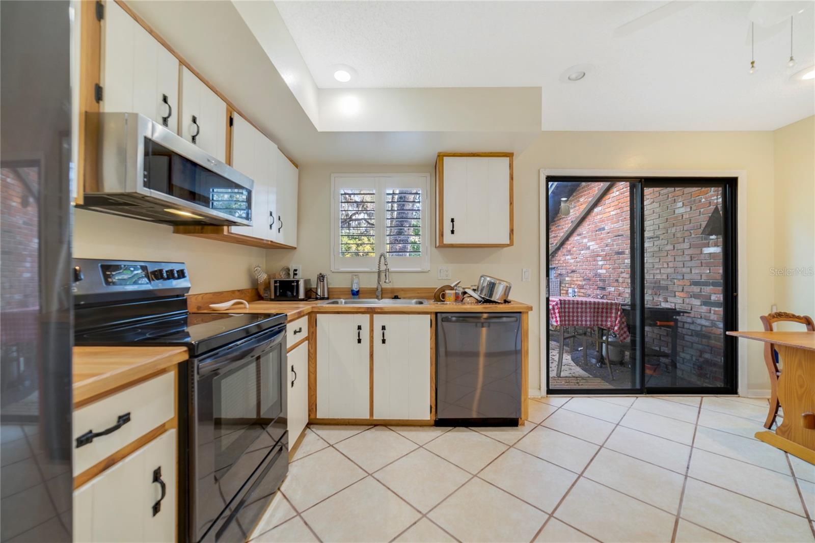 BRANDYWINE VILLAGE CONDO - Residential