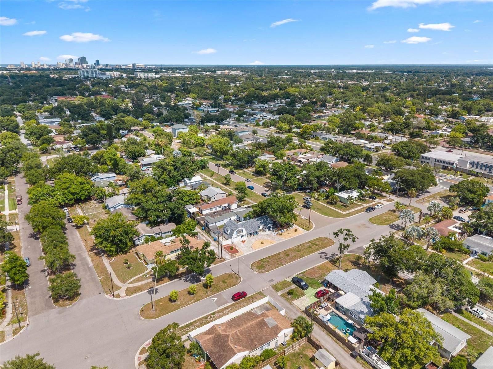 KENILWORTH - Residential