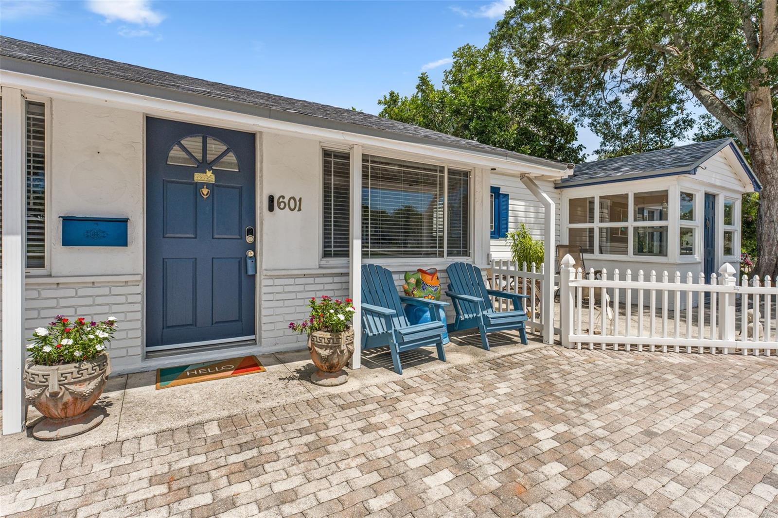 KENILWORTH - Residential