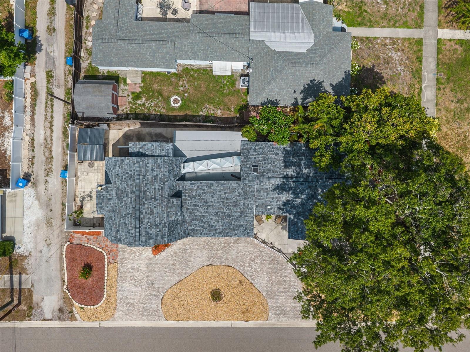 KENILWORTH - Residential